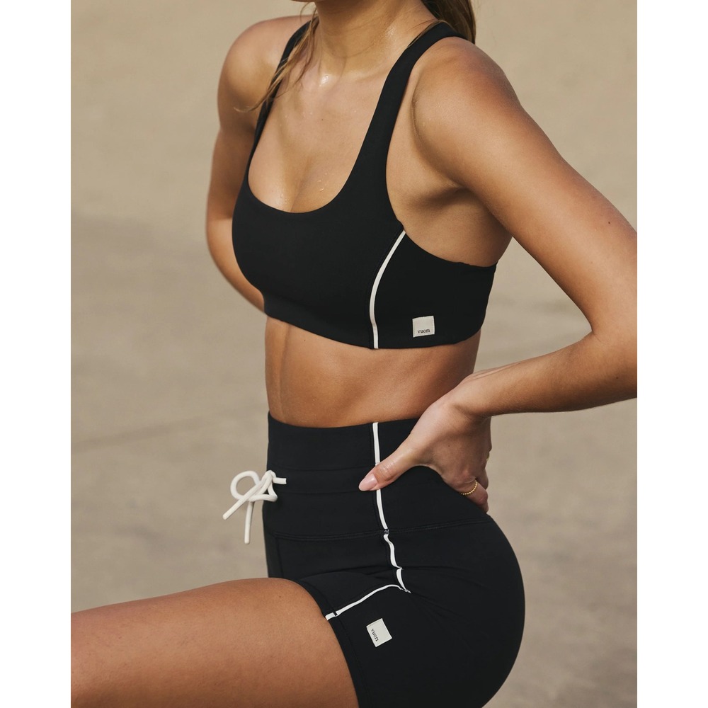 Vuori Black Daily Piped Sports Bra XS Yoga Workout Gym Minimalist Pilates